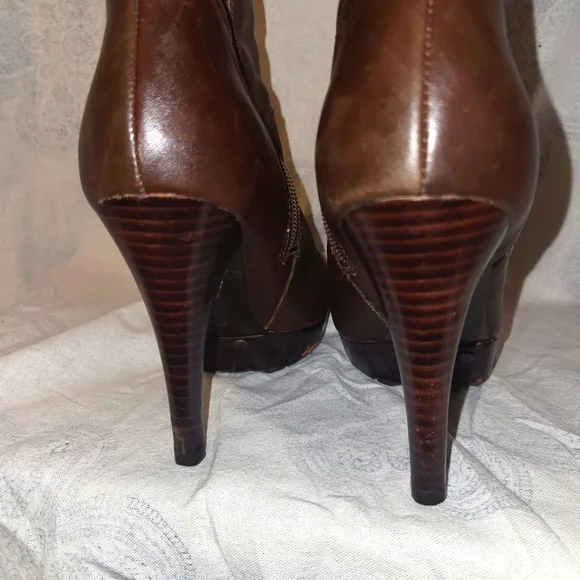 Guess Women's Teddie Tall Shaft Platform Boot - Picture 3 of 11